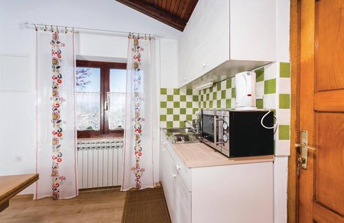 Pobri House | Cozy home in Pobri with house sea view