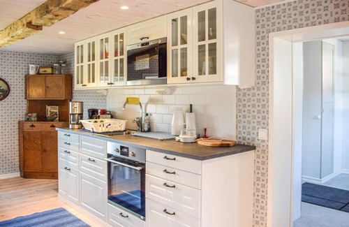 Soderkoping House | Cozy home in Söderköping with kitchen