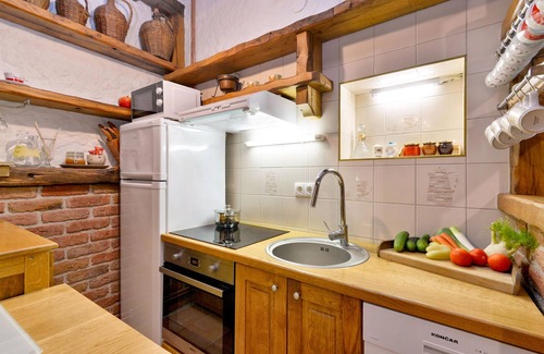Jastrebarsko House | Cozy home in Slavetic with kitchen