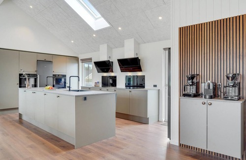 Lihme House | Cozy home in Spøttrup with WiFi