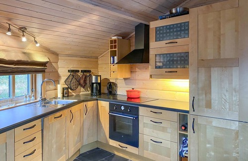 Sykkylven House | Cozy home in Straumgjerde with sauna