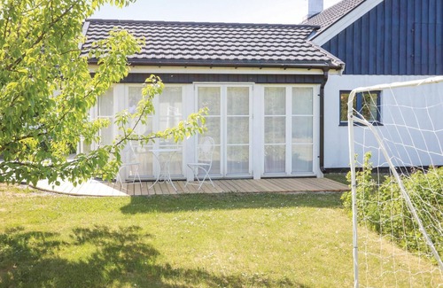 Svarte House | Cozy home in Ystad with kitchen