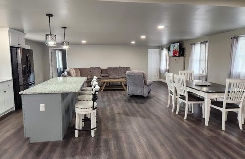 Sabinsville House | Cozy home located on 10 acres with a pond for fishing and kayaking.