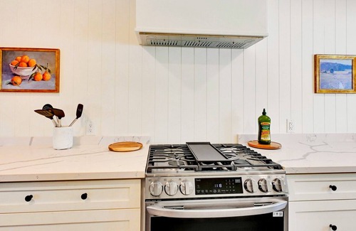 Yuba City House | Cozy Home with Big Yard, Games, Fire Pit, Dogs OK