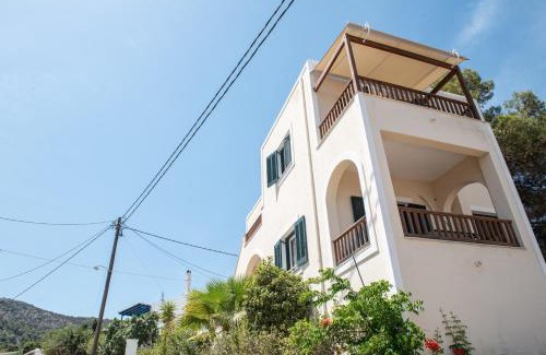 Souvala House | Cozy Home with Panoramic View