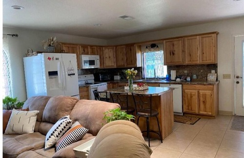 Wichita Falls Cottage | Cozy house, 3 miles from SAFB! Pet friendly with an outdoor seating area.