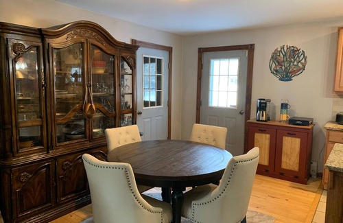 Eden House | Cozy house 30 min to Stowe, 30 min to Smugglers Notch, 30 min to Jay Peak