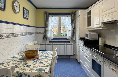 Otxandio Apartment | cozy house in the same main square of the town