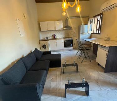 Marathounta Apartment | cozy house with indoor fireplace