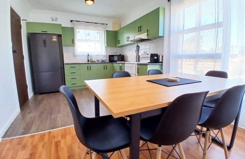 Whyalla Stuart House | Cozy industrial home with hot tub & fruit garden