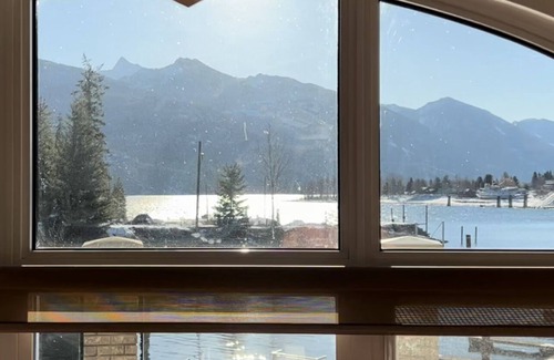 Kaslo Condo | Cozy Kaslo Condo