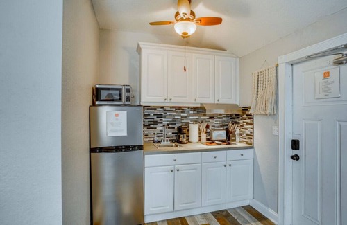 Vero Beach House | Cozy King Suite | Sebastian 2mi to Wabasso Beach