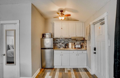 Vero Beach House | Cozy King Suite | Sebastian 2mi to Wabasso Beach