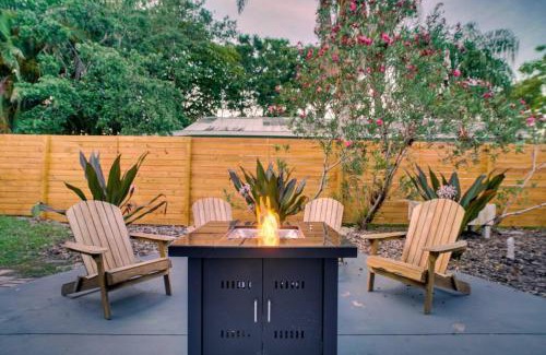 Vero Beach House | Cozy King Suite Sebastian 2mi to Wabasso Beach