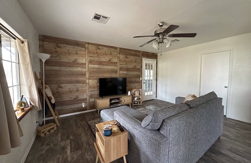 Kingston Cabin | Cozy lake cabin minutes from Lake Texoma
