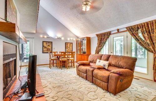 Hayesville House | Cozy Lake Chatuge Getaway, Walk to Water!