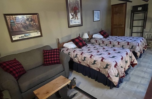 Hill City House | Cozy Loft at Quadna Mountain Resort!