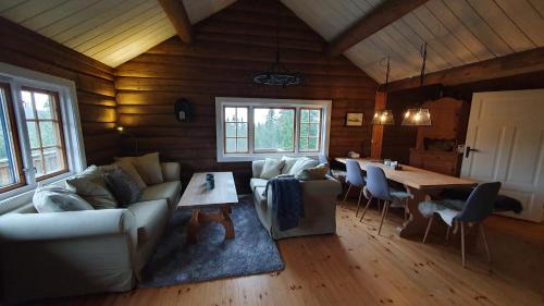 Kamben House | Cozy log cabin at beautiful Nystølsfjellet