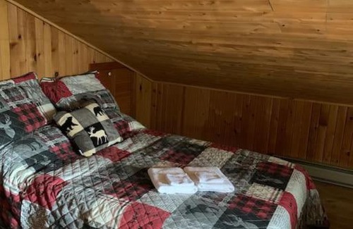 La Minerve House | Cozy log cottage