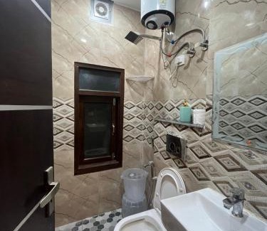East of Kailash House | Cozy Luxury Retreat