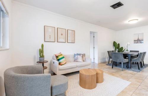 Coral Terrace House | Cozy Miami Home Pet-friendly & with Free Parking