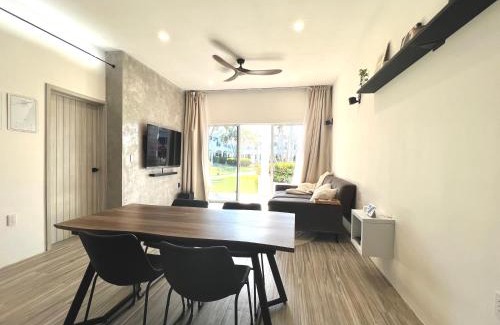 El Cid Apartment | Cozy Modern Apartment with Pool in Golf Course Resort