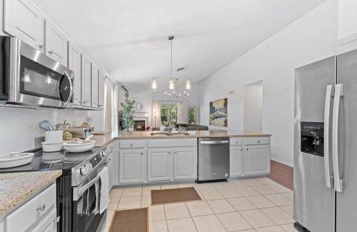 Westside Apartment | Cozy Modern Family Home - Firepit - Pool Access