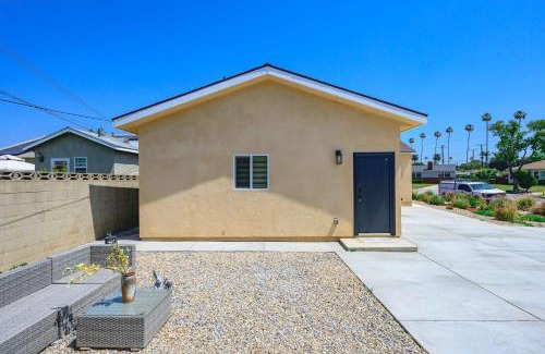 Mount Wilson House | Cozy Modern Home w Full Kitchen & Parking