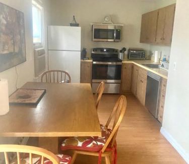 Hancock House | Cozy Mountain Cabin in Berkshire Resort - LABOR DAY SALE