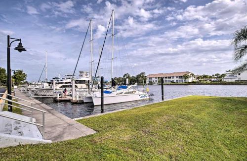 Naples Apartment | Cozy Naples Retreat with Community Pool and Water View