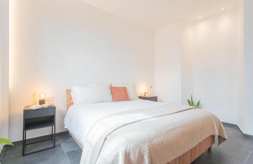 Azzano Apartment | Cozy Nest on the lake by Rent All Como