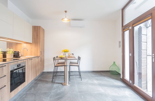 Azzano Apartment | Cozy Nest on the lake