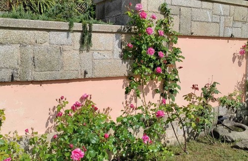 Coiron House | Cozy Nest w/private garden next to vineyards and great wineries