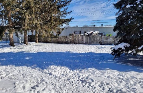 Monona Apartment | Cozy Newly Renovated Unit 15 Minutes From Downtown