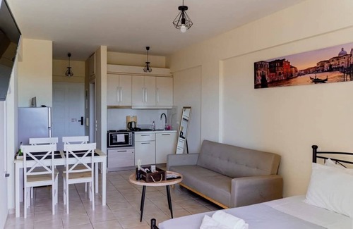 Kalamata Apartment | Cozy nights