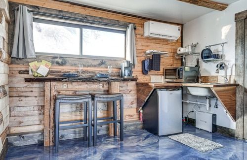 Parowan Apartment | Cozy Parowan Studio: 12 Mi to Brian Head Resort!