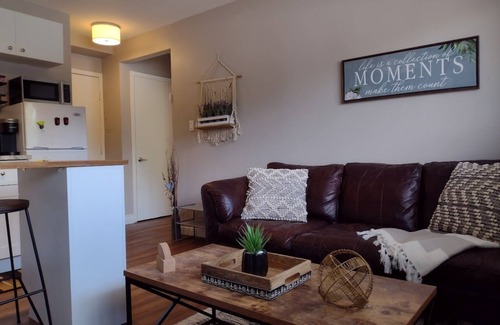 North Bay Apartment | Cozy, private unit, close to shopping, groceries and highway access.