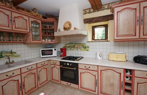 Provencheres-et-Colroy Cottage | Cozy Retreat in Nature, Ideal for Exploration – Fireplace, Garden, Baby and Motorbike Friendly