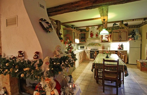 Provencheres-et-Colroy Cottage | Cozy Retreat in Nature, Ideal for Exploration – Fireplace, Garden, Baby and Motorbike Friendly