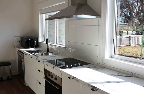 Invermay House | Cozy Retreat Central Invermay