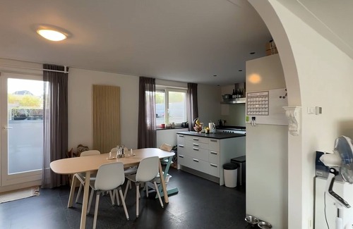 Bussum Apartment | Cozy Retreat in Bussum