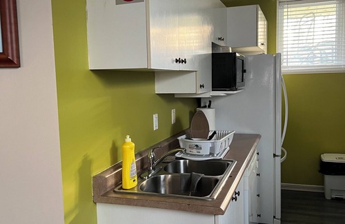 Aylmer Apartment | Cozy retreat In National Capital Region!