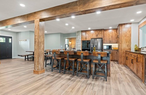 Ray County House | Cozy retreat on small acreage, 10 minutes from Excelsior Springs!
