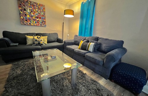 Niagara Falls Apartment | Cozy Retreat: Your Oasis