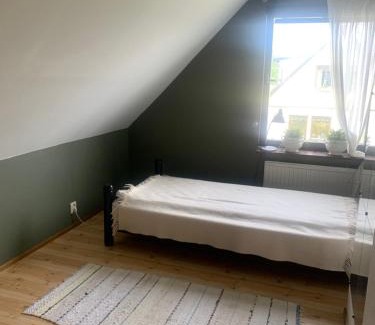 Staffanstorp Municipality House | Cozy room and rooms in a town
