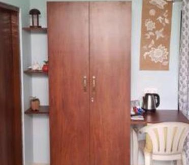 Sindhi Camp House | Cozy Room Close to Attractions