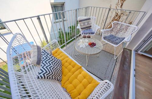 Schwabach Apartment | COZY SCHWABACH # frisch renoviertes Fachwerk # 100qm # Modern # Balkon # Netflix