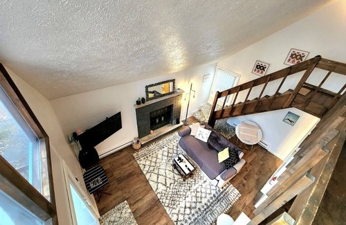 Tobyhanna Ski Chalet | Cozy Ski Chalet in the Heart of the Poconos