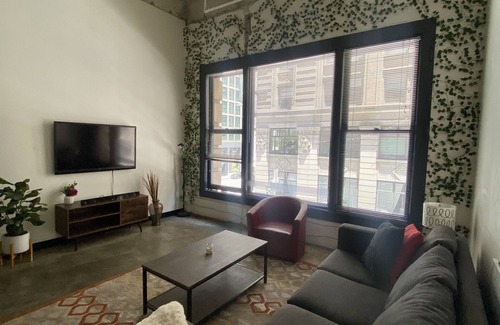 Historic Core Apartment | Cozy Spacious Loft in DTLA nearby shops & highly rated restaurants