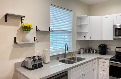 Saint Roch Apartment | Cozy Stay Near French Quarter - Bourbon Street - 5 min from Mardi Gras Route